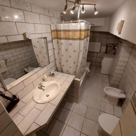 Basement Apartment Köln Dış mekan fotoğraf