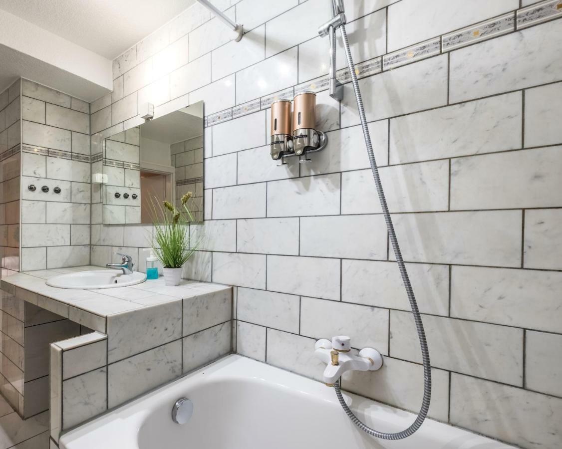 Basement Apartment Köln Dış mekan fotoğraf